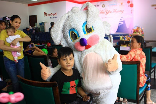 Photos of children playing in a loving Mid-Autumn Festival co-organized by PEB Steel