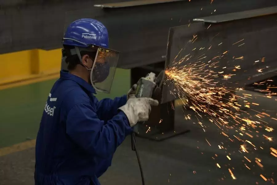 Pebsteel manufacturing durable steel components integrated into steel structures under construction